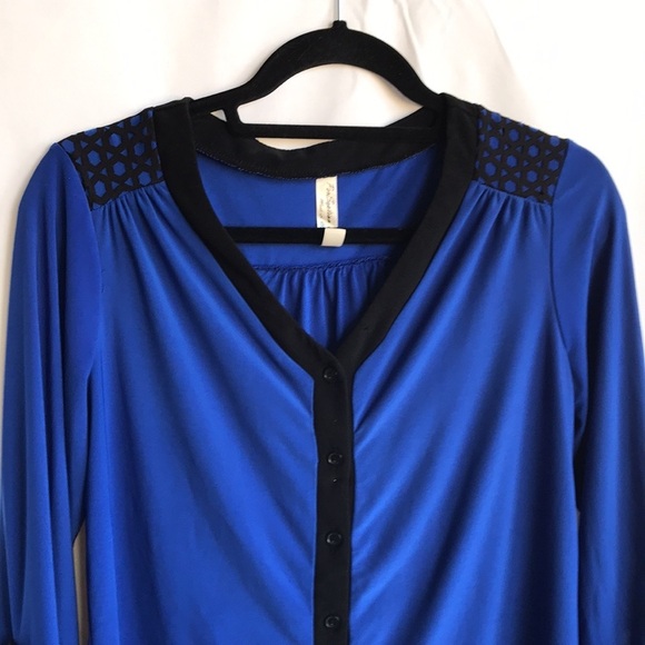 PerSeption Concept royal blue and black blouse, M - Picture 2 of 10